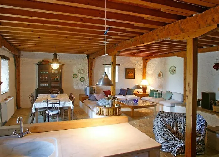 بيت للعطل The Old House - Collection *