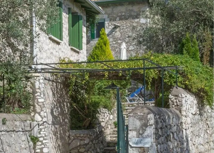 The Old House - Collection * Karia (Lefkada)